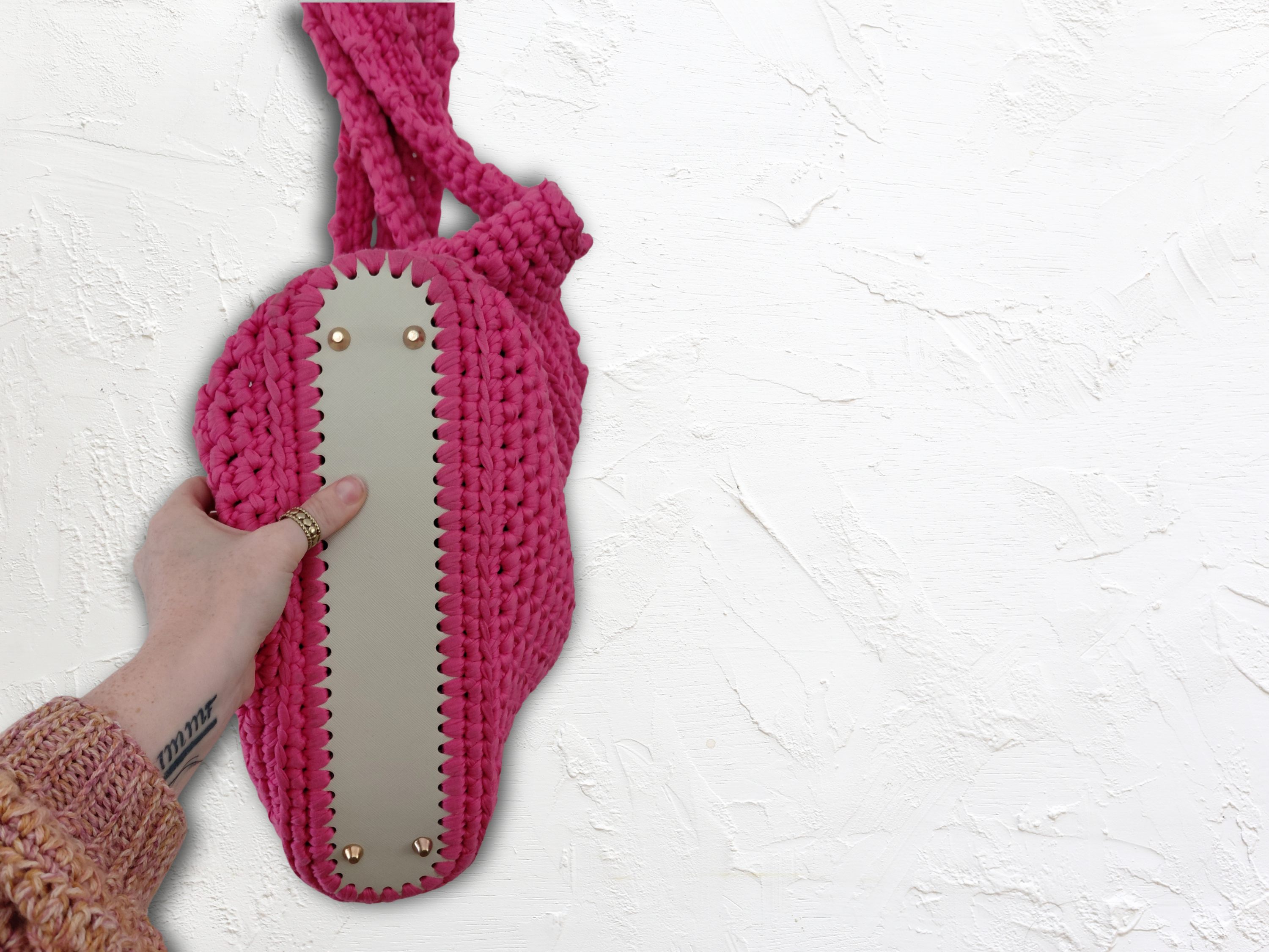 Custom classic tote bag - handmade crochet shoulder bag