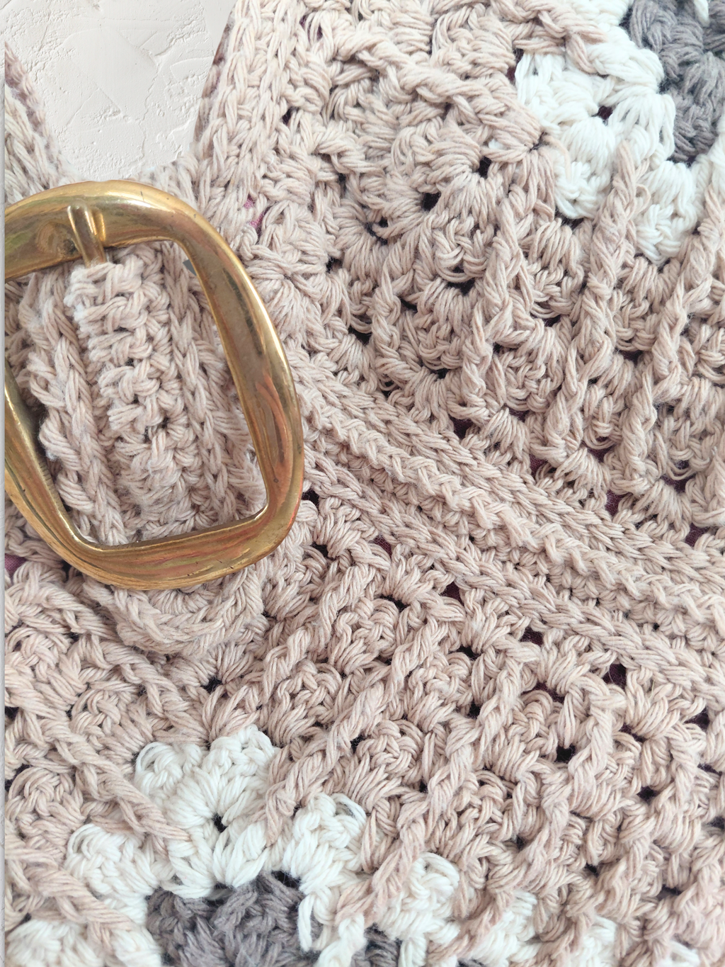 Triangle crochet bag - with vintage buckle clasp, adjustable strap with lining