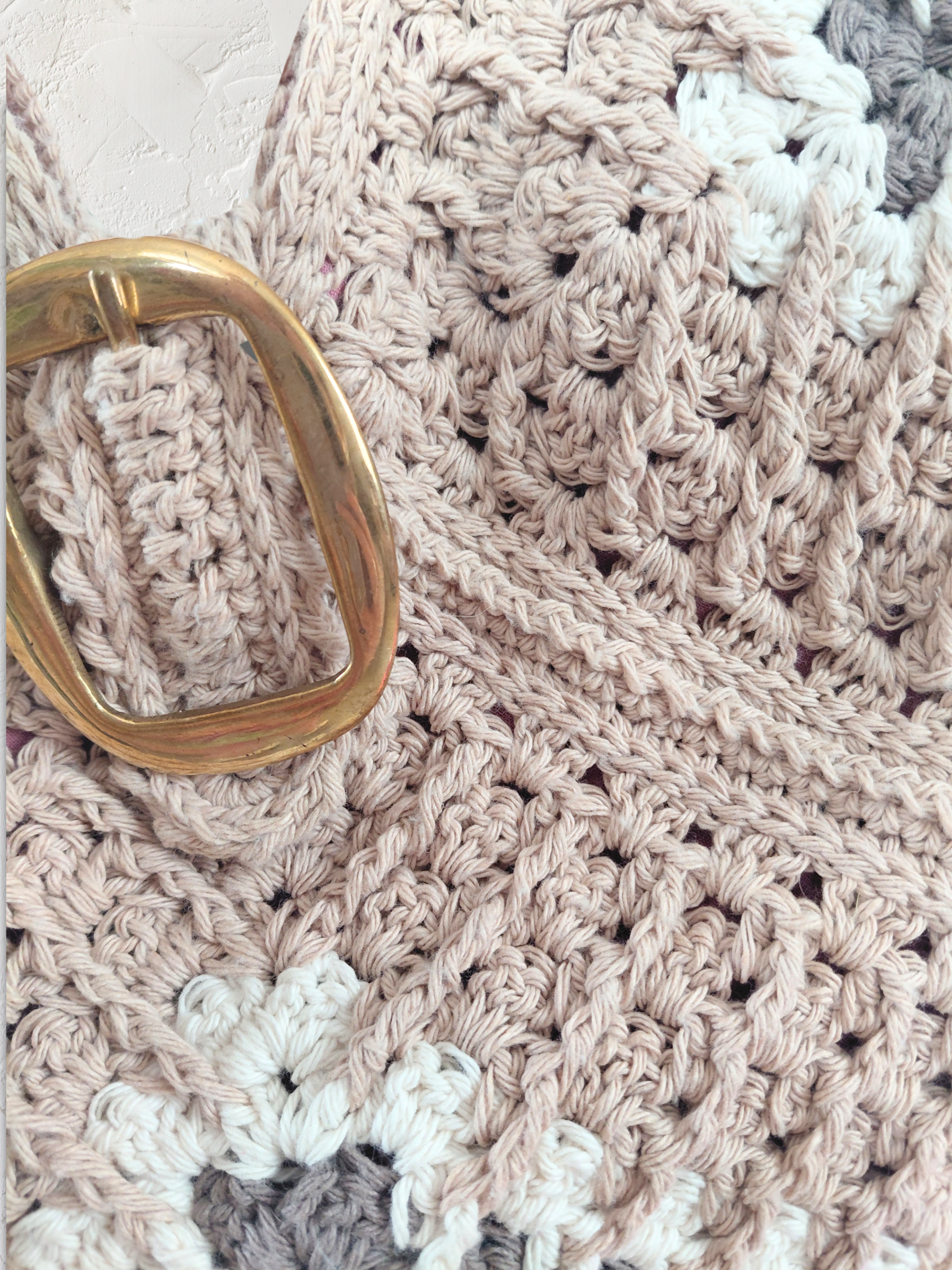 Triangle crochet bag - with vintage buckle clasp, adjustable strap with lining