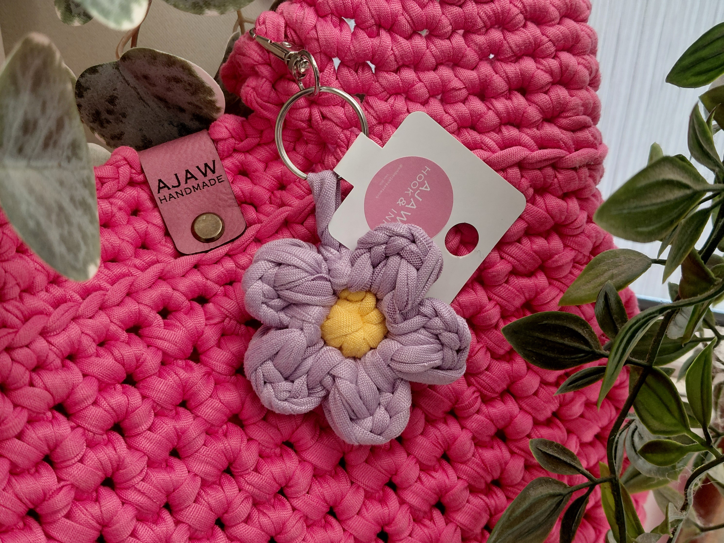 Crochet Daisy Keyring & Bag Charm | Handmade Small Gift